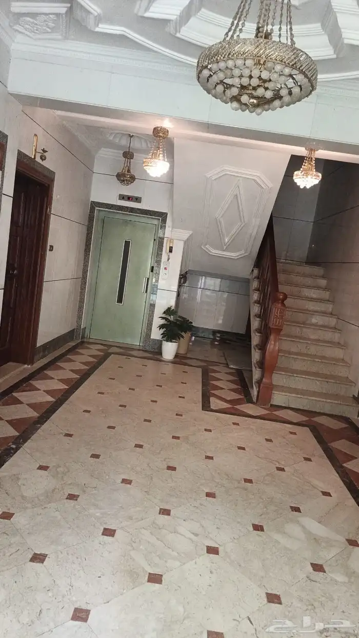 شقة مجددة 5 غرف بحي الفيحاء 0