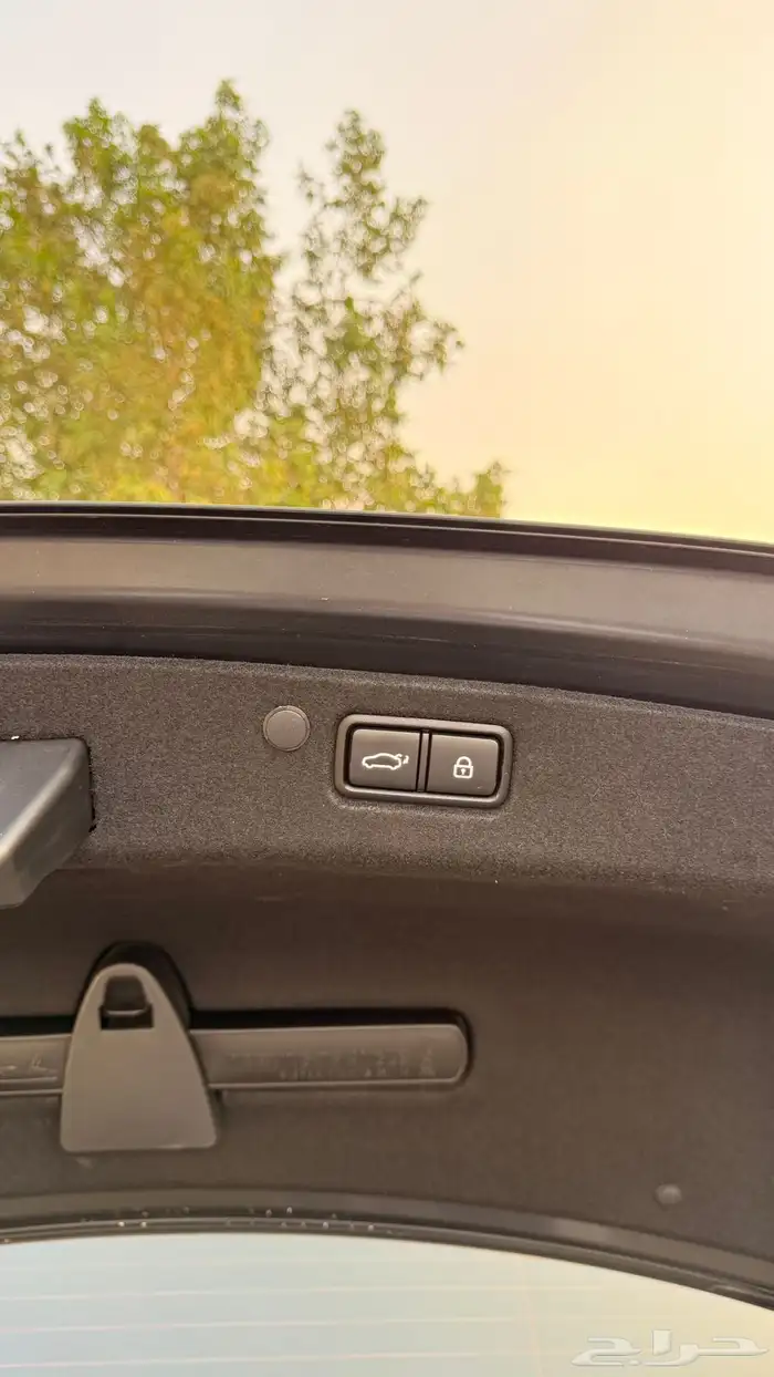 هيونداي ازيرا 2022 ( بنزين) v4 فل كامل بحالة الوكالة 15