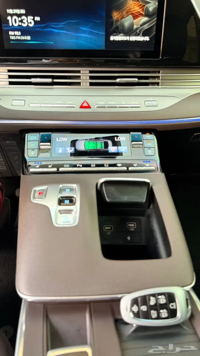 هيونداي ازيرا 2021 ( بنزين) v6 فل كامل 16