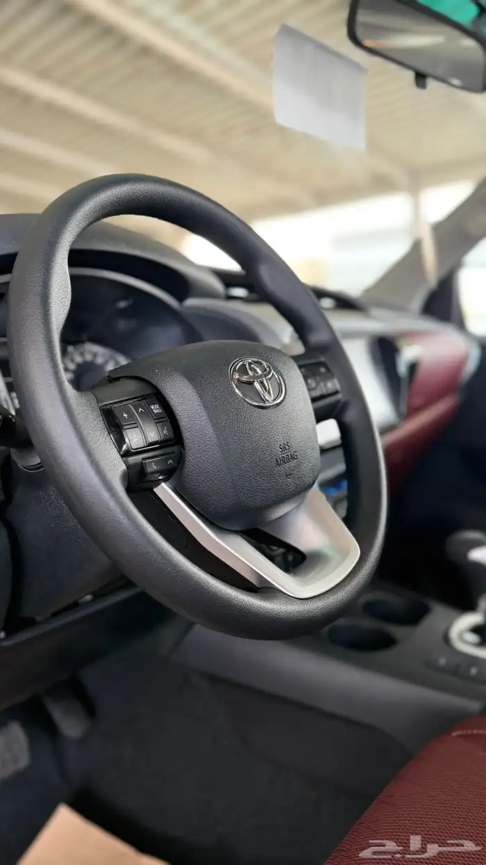 هايلوكس بنزين فل كامل 2025 سعودي تماتيك دبل (133900)شامل 9