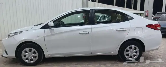 تويوتا يارس Y 2021 3