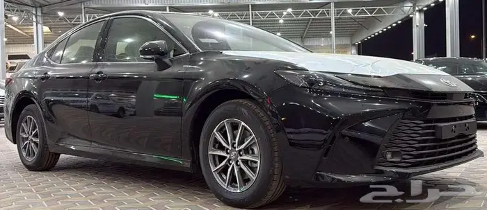 تويوتا كامري 2025 1