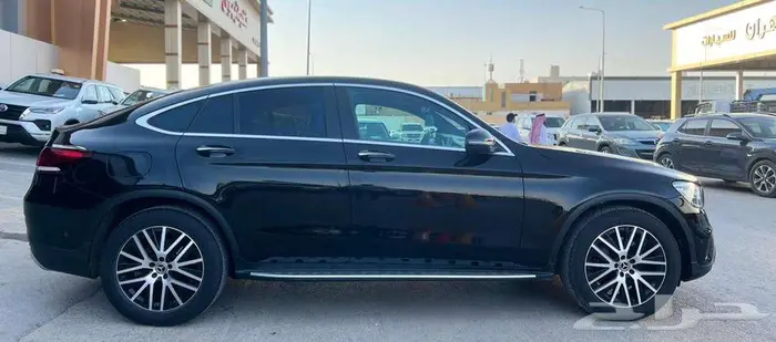 مرسيدس GLC300 موديل 2020- معرض خلف للسيارات 3