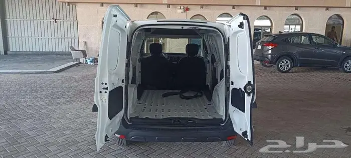 رينو دوكر موديل 2022 لدى معرض الموتر العريق للسيارات 6