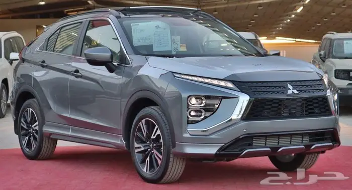 ميتسوبيشي اكليبس كروسGLSنص فل و بلاك سام 2025 10