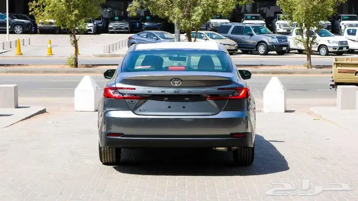 تويوتا كامري نص فل 2025 متوفر بنزين _ هايبرد نقدا وبالتقسيط 6