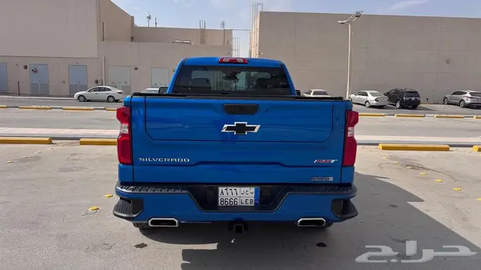 سيلفرادو 2023 RST 3