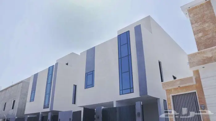 للبيع تاون هاوس علوي دورين   موقع مميز بعرض حصري 0