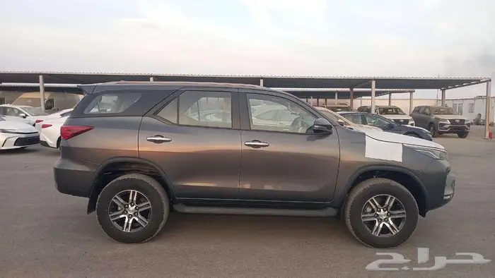 تويوتا فورتشنر دبل 4 سلندر رمادي ديزل 2026 افضل العروض 1