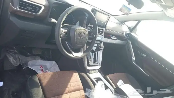 تويوتا اينوفا في اي بي 7 فل اسود هايبرد 2026 اقل سعر 5