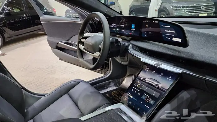 لوسيد إير بيور 2024 اصفار 10