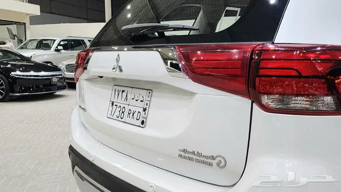 ميتسوبيشي اوتلاندر 2021 5