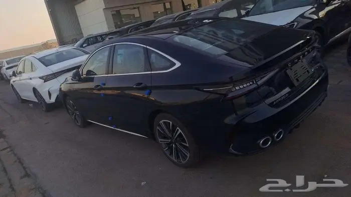 شيري اريزو 8 مكينه 1600 فل كامل فقط 6