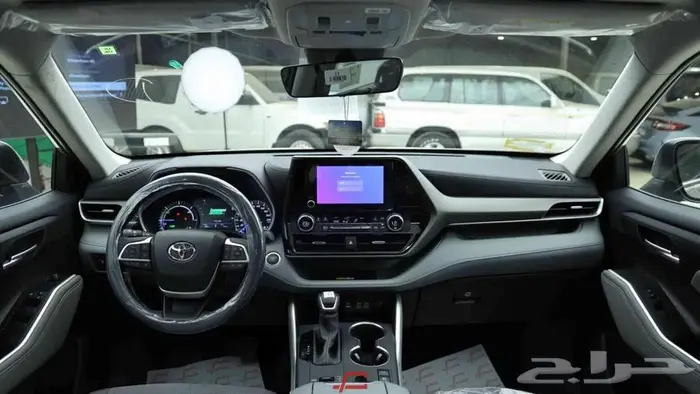 تتوفر فئات هايلاندر2025 اصفارلمبيعات النقد والبنك بدون ارباح 14