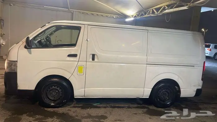 تويوتا فان باص بضاعة 5