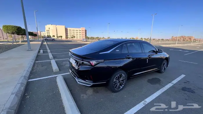 سيارة صينية شبه جديدة بعزم قوي جدا  300 نيوتن مع تيربو 10