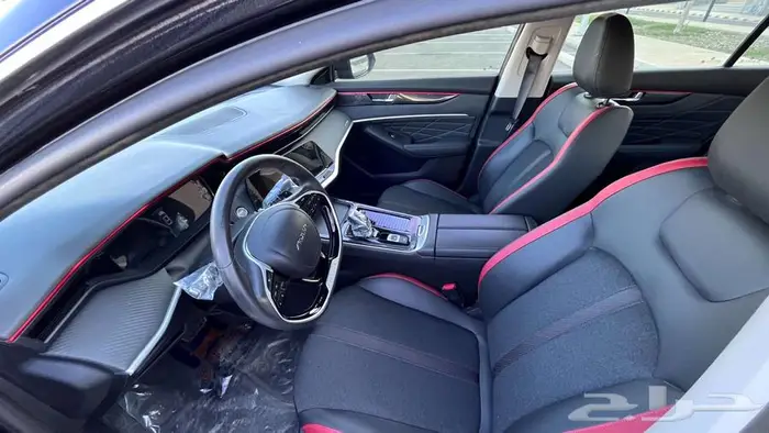 سيارة صينية شبه جديدة بعزم قوي جدا  300 نيوتن مع تيربو 8