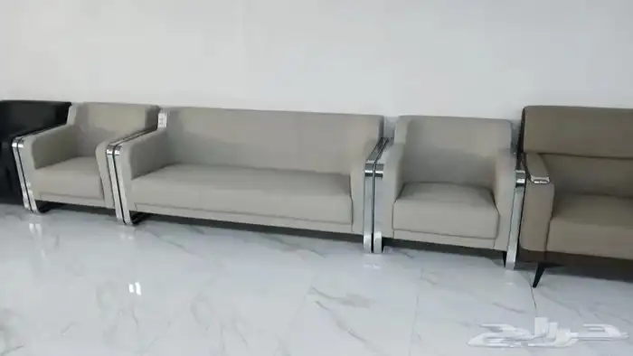 كنب جلد فخم متوفر مكتبي 10