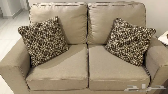 للبيع كنب اشلي مستخدم 1