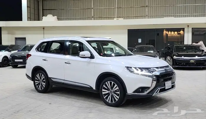 ميتسوبيشي اوتلاندر 2021 0