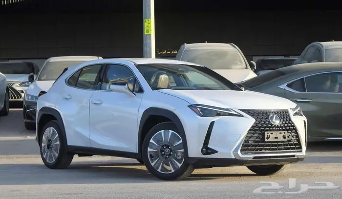 لكزس - UX 300 - CH - فل كامل - خليجي - 2025 السعر 173000 7