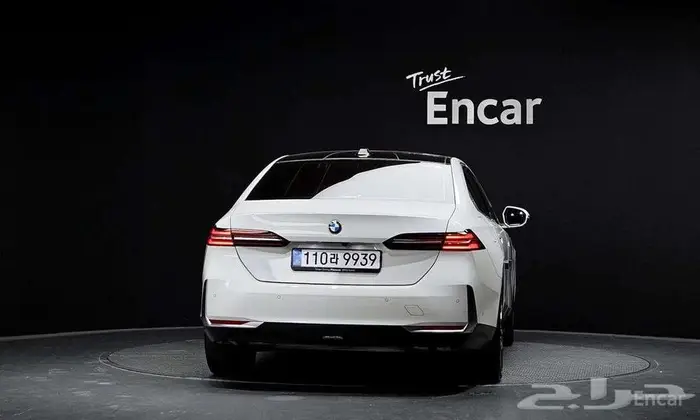 BMW 520i 2024 - وارد كوريا 3