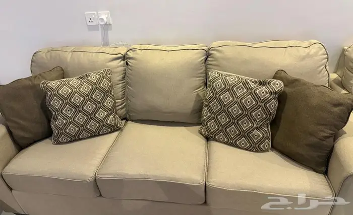 للبيع كنب اشلي مستخدم 0