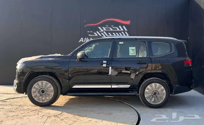 تويوتا لاندكروزر GXR L3 2025 لدى شركة عبدالمجيد الخضر 2