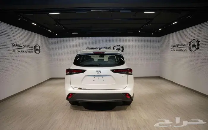 تويوتا هايلاندر بفئات متعددة موديل 2025 3