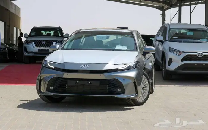 تويوتا كامري نص فل 2025 متوفر بنزين _ هايبرد نقدا وبالتقسيط 3
