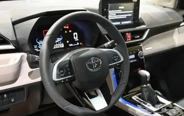 تويوتا فيلوز 2025 GLX رصاصي 5