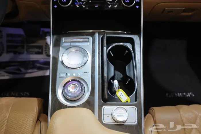 جينيسس GV80 فل كامل رويال بانوراما جلد ستة سلندر موديل 2022 14