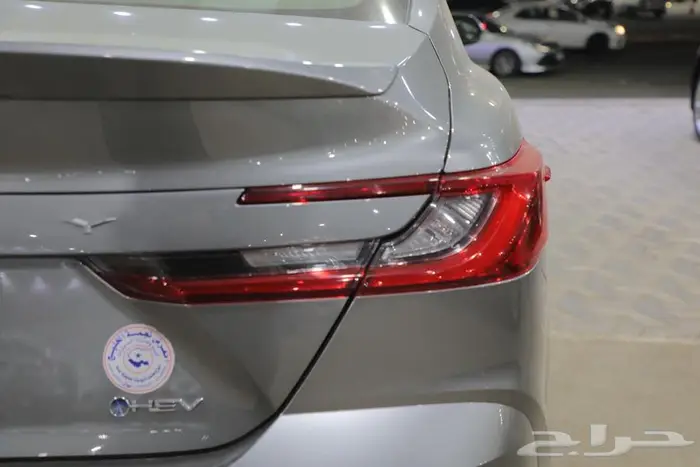 تويوتا كامري LE بانوراما هايبرد اربعة سلندر موديل 2025 7