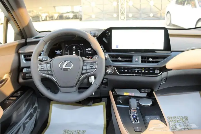 لكزس - UX300 خليجي هايبرد - 2025 - فل كامل-عرض خاص 15