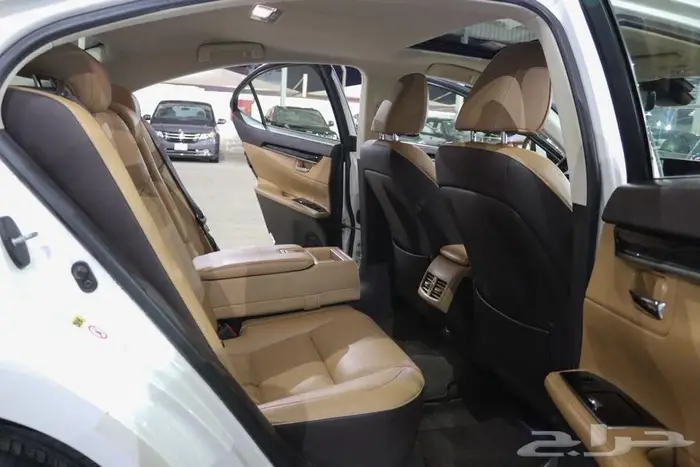 لكزس ES350 2017 13