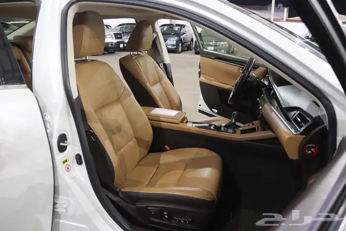 لكزس ES350 2017 16