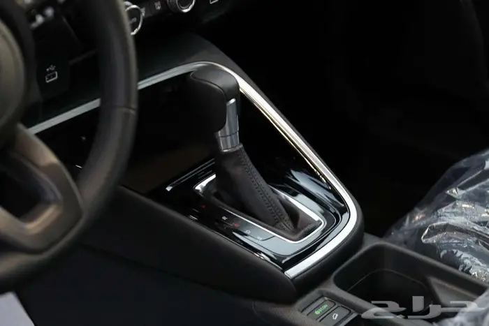 هوندا HRV 2024 LX نص فل - الخضر للسيارات 8