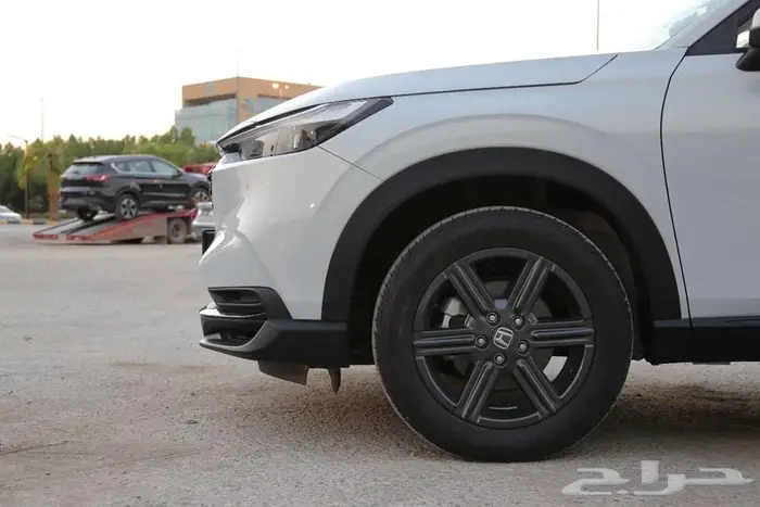 هوندا HRV 2024 LX نص فل - الخضر للسيارات 2