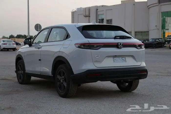 هوندا HRV 2024 LX نص فل - الخضر للسيارات 15