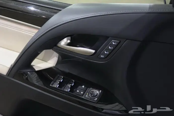 جيب لكزس 2017 فل كامل 26