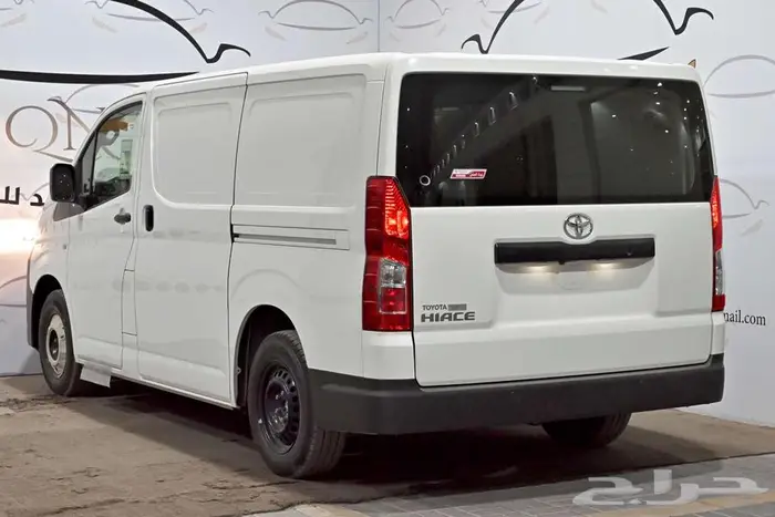 تويوتا باص هايس فان بضاعة قير عادي سقف واطي بنزين 2026 2