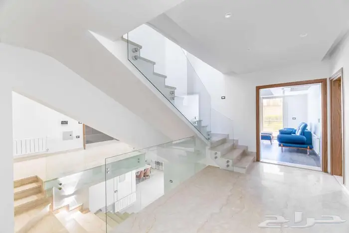 فيلا مستقلة ب7 غرف نوم   بالم هيلز  الشيخ زايد 25