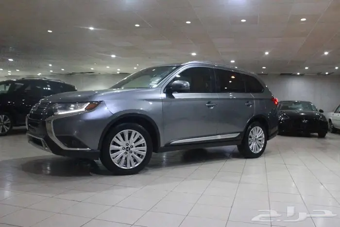 ميتسوبيشي اوتلاندر 2020 رصاصي بطاقة جمركية 13