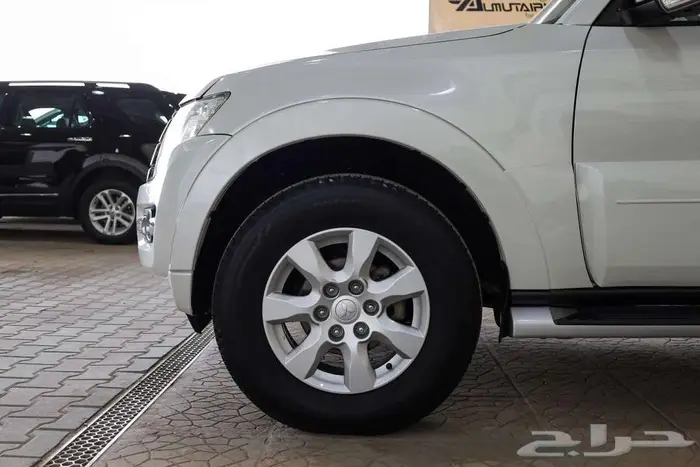 ميتسوبيشي باجيرو فل 2019 3