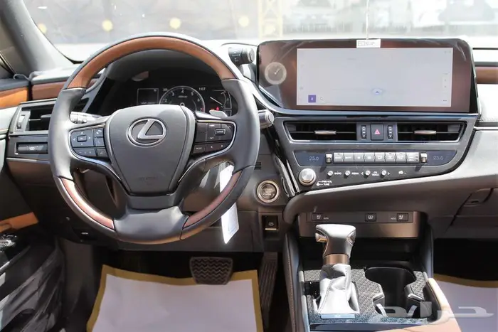 لكزس - ES350 CC - بريمي - 2025 5