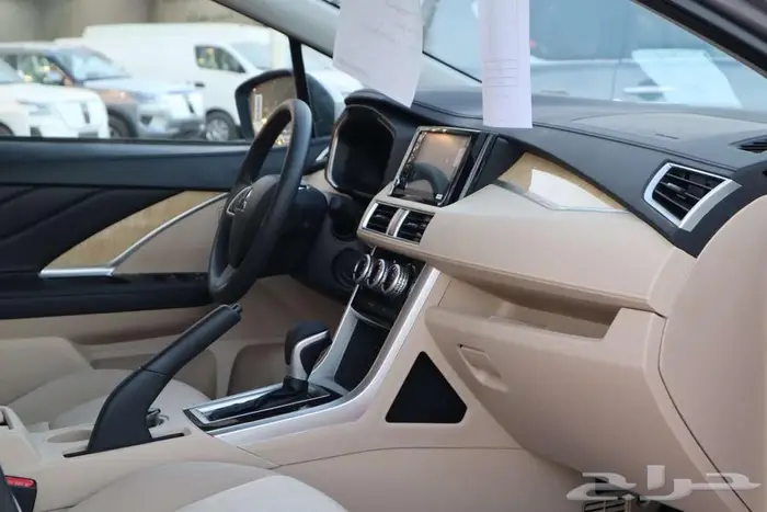ميتسوبيشي اكس باندر 2025 بأفضل الاسعار 8