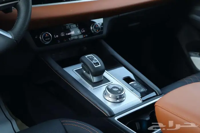 ميتسوبيشي اوتلاندر 2025 بريميوم جميع الالوان بأفضل الأسعار 12