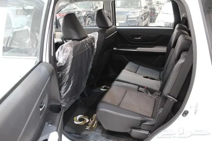 تويوتا فيلوز GLX 2025 9