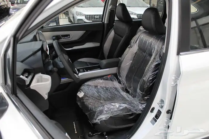 تويوتا فيلوز GLX 2025 8