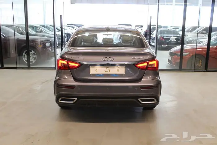 شيري اريزو 5 2025 5